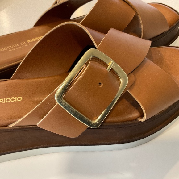 CHRISTIAN DI RICCIO Italy Platform Cross Strap Leather Sandals Size 9 Like New - Picture 7 of 7